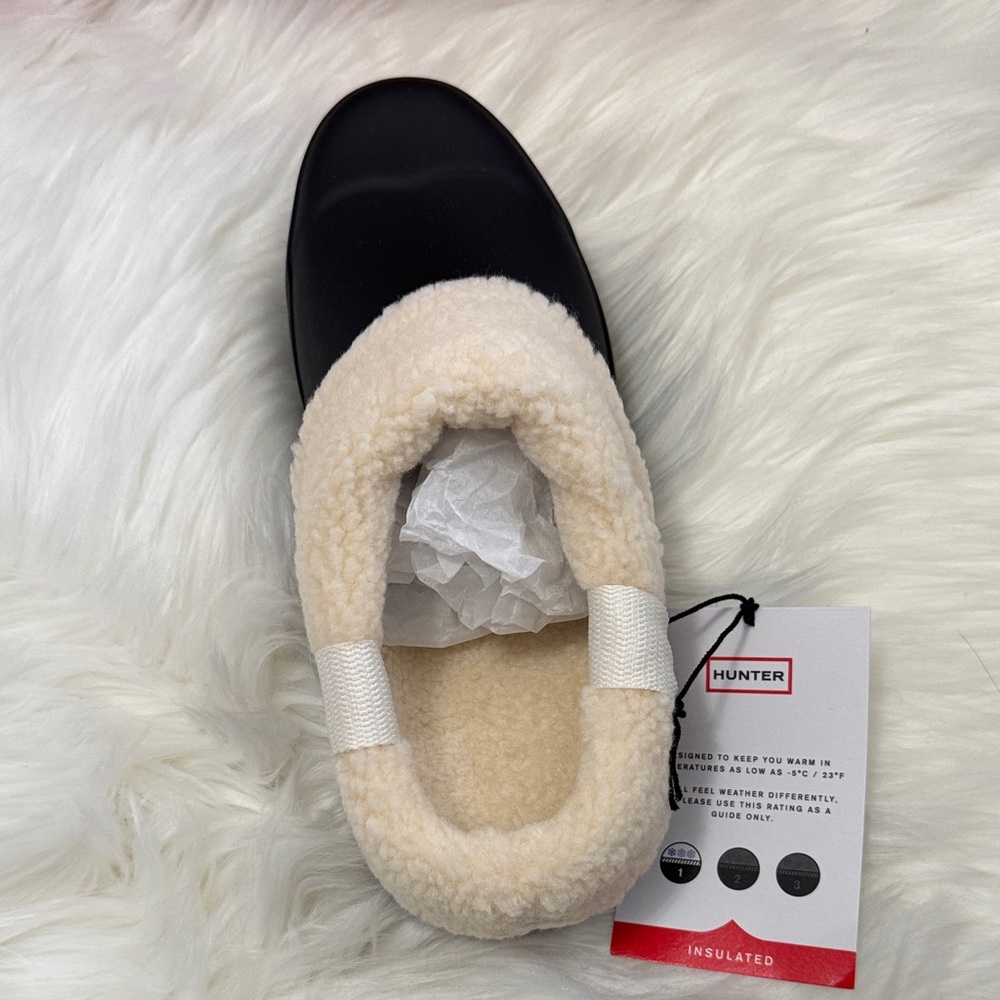 Hunter Women's Black and Cream Insulated Slippers
